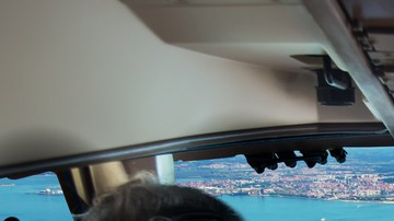 Piloto canta "Despacito"