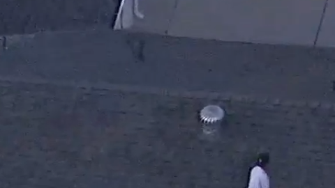 Sospechoso sobre el tejado en el que permaneció horas.