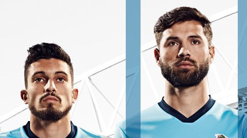 Jesús Manuel "Tecatito" Corona aparece presumiendo el nuevo uniforme del FC Porto