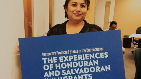 La activista salvadoreña de CARECEN, Evelyn Hernández viajará Washington para abogar por el TPS. (María Peña/Impremedia)