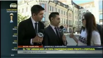 A Rubén Rodríguez, reportero de Fox Sports, le coqueteó una rusa en plena transmisión