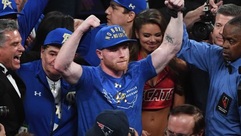 Canelo Alvarez se convirtió en el boxeador mejor pagado del mundo