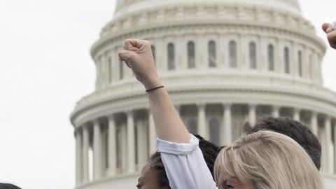 Médicos, enfermeras y aseguradoras protestan contra el proyecto de ley de salud republicano. Getty Images