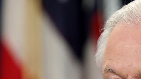Jeff Sessions acepta declarar ante el Senado.