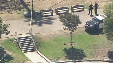 El parque fue clausurado mientras la policía realizaba la investigación.