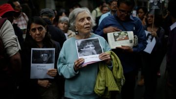 Una manifestación pide terminar la violencia contra periodistas en México.