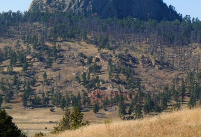 El primer monumento nacional, la Torre del Diablo.