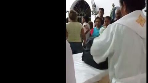 Padre acusado de abusar de niñas en Guerrero
