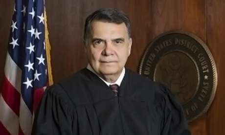 El juez Orlando Garcíam que preside el distrito occidental de Texas, aún debe presidir el juicio sobre la SB54 de Texas. 