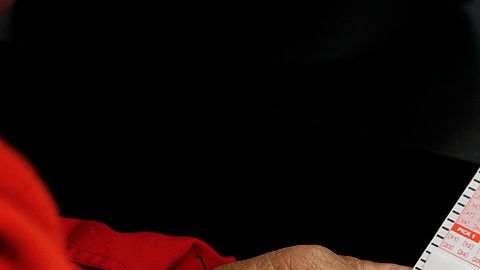 Alguien es $1,6 millones más rico con un boleto de Powerball comprado en California.