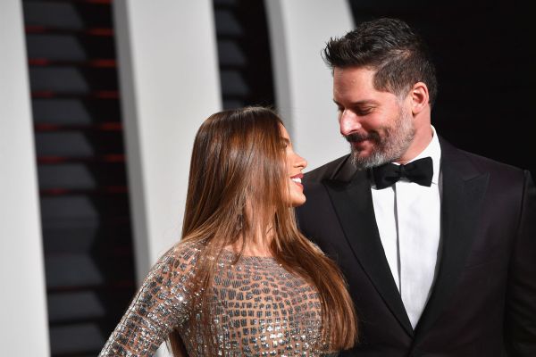 esposo de sofia de vergara le agarra la colita la opinion