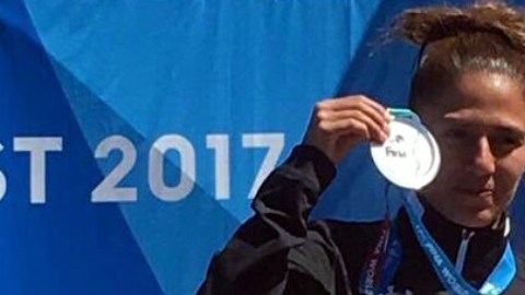 Adriana Jiménez, ejemplo de superación, fortaleza mental y valentía.