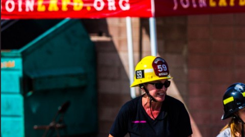 Campamento de bomberos para adolescentes.