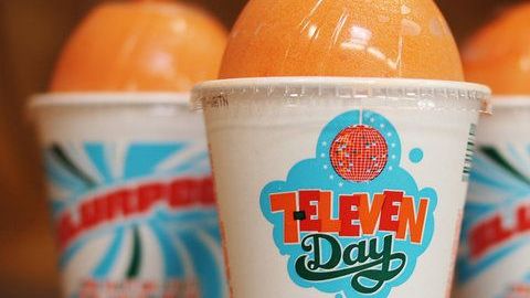 Slurpees durante el Día de 7-Eleven.