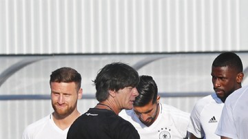 Joachim Löw dirige entrenamiento de la selección alemana