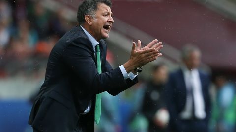 El técnico Juan Carlos Osorio aún no tiene asegurado el Mundial de Rusia 2018