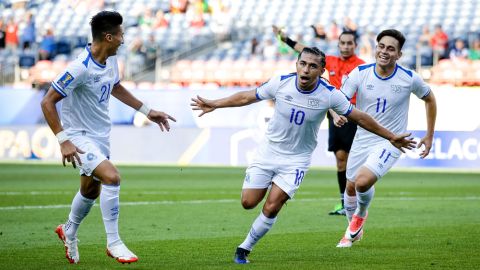 El Salvador busca asegurar el segundo lugar del Gripo C en Copa Oro