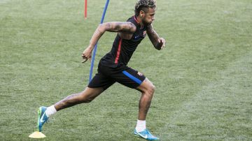 Neymar entrena con Barcelona, mientras en Francia aseguran que se irá al PSG