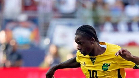 En la más reciente edición de la Copa Oro participaron 12 equipos, divididos en tres grupos
