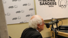 Dos hombres preocupados por el medio ambiente