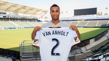 Van Holt se une al LA Galaxy.