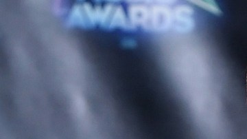 Enrique Iglesias disfruta de su descanso con su perro Max