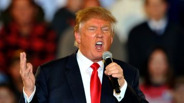 Trump dice ser una víctima de una persecución política