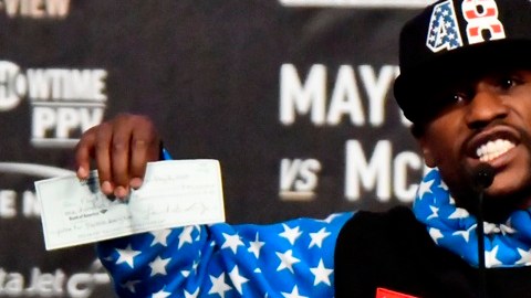 Floyd Mayweather Jr. acusó a Hacienda de quererse subir a su show ¿Se referirá a su pelea con Conor McGregor?