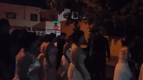 Bailaron a ritmo de Payaso de Rodeo