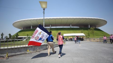 Chivas quiere "legalizar" la reventa de boletos