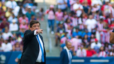 Miguel Herrera no pudo cambiar la cara del América en la SuperCopa MX.