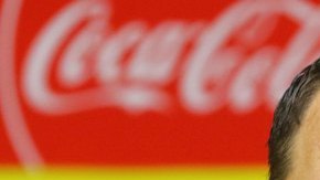 Santiago Baños, presidente deportivo del América, habló sobre la llegada de dos Santos al Galaxy y el supuesto No que le dio al nido.