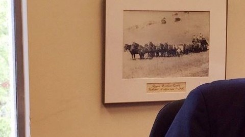 El senador Jim Beall redactó la ley SB 755 en febrero de 2017.