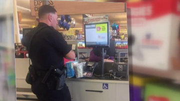 Un policía de Maryland compra pañales a una mujer acusada de querer robarlos.