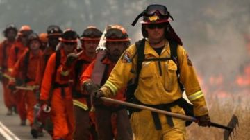 Los expresidiarios podrán convertirse en bomberos en California. Getty Images)