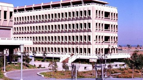 Universidad de California en Irvine.