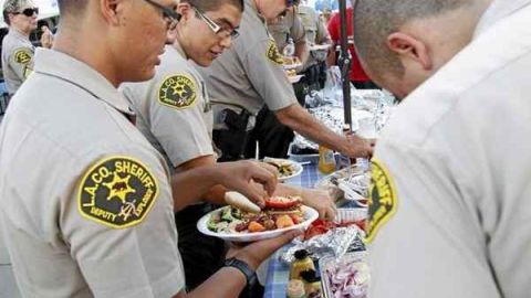 Miembros del LAPD participando de un evento NNO en el 2015