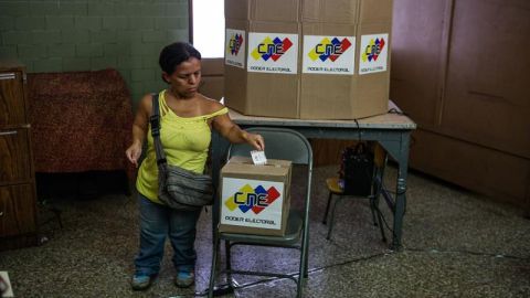 Polémica jornada electoral en Venezuela