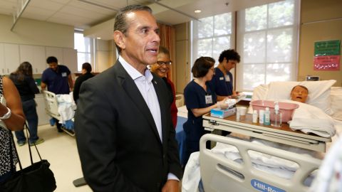 El exalcalde de Los Ángeles, Antonio Villaraigosa. ( Aurelia Ventura/ La Opinion)