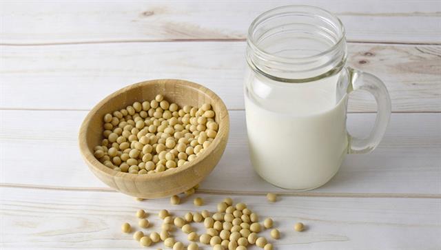 La leche de soya es una de las leches vegetales más populares