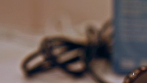 La mujer rapó la cabeza del hermano de la amiga de su hija. Flickr/CC