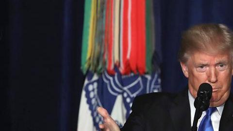 Trump durante su discurso en Arizona. EFE