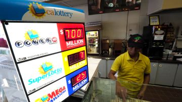 La lotería de Powerball ha alcanzado los $700 millones de dólares, una de las más grandes de la historia.
