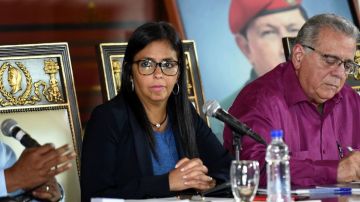 La ANC de Venezuela además de destituir a Luisa Ortega Díaz decretó su inhabilitación.
