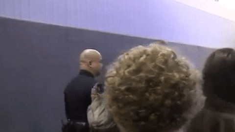 Protesta durante la Comisión de policía de LA.