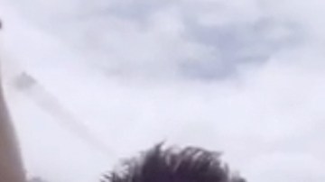 Chyno Miranda grabó la propuesta de matrimonio a su novia