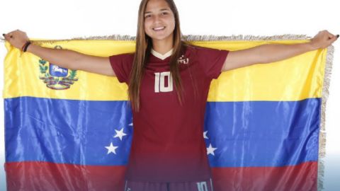 La venezolana Deyna Castellanos es una jugadora de elite.