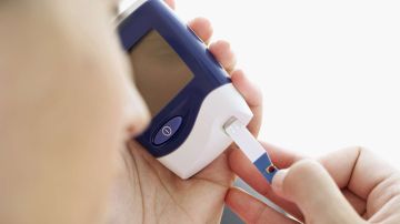 Casi la mitad de los adultos con diabetes tipo 2 no alcanzan el control de glucosa estándar.