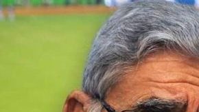 Los Marlins de Miami rindieron honores al legendario Felo Ramírez, su cronista en español, con esta imagen. El narrador cubano falleció el lunes a los 94 años.