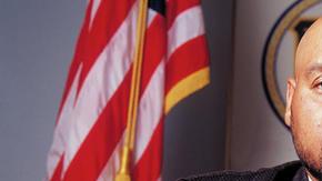 Retrato del ex alcalde de Compton Omar Bradley